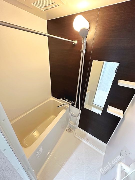 エヌエムトラントユイットの風呂