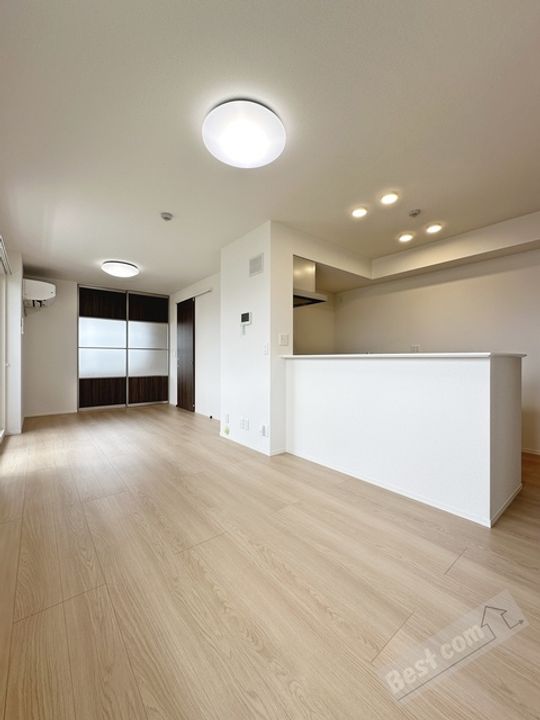 クレマチスの内装