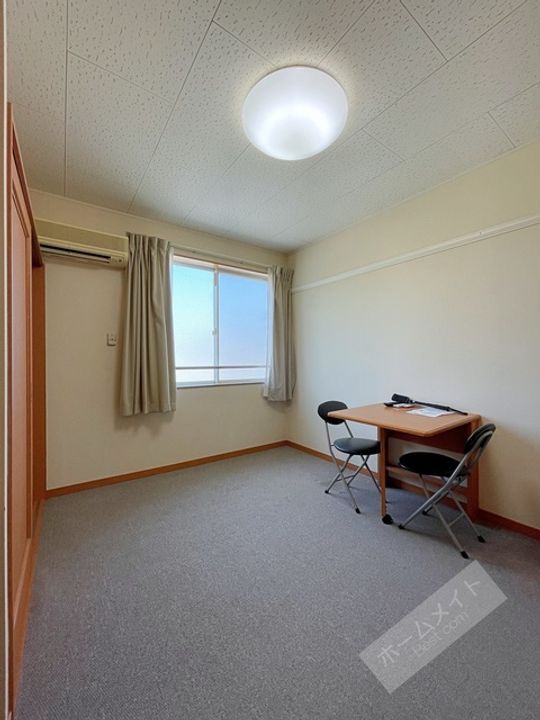 レオパレステイルザウエストの内装