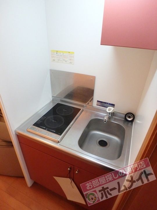 レオパレステイルザウエストのキッチン