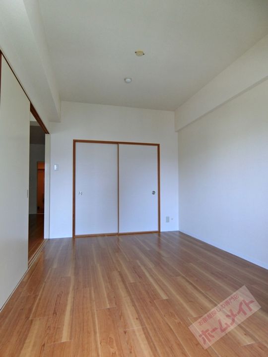 パレス中もずの内装