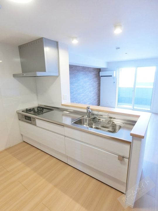 ノア・パークくさべ B棟のキッチン