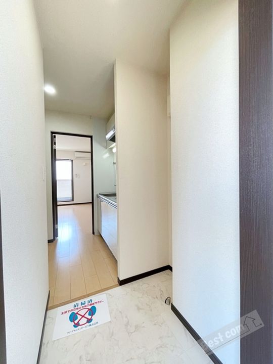 フジパレス イーレの玄関