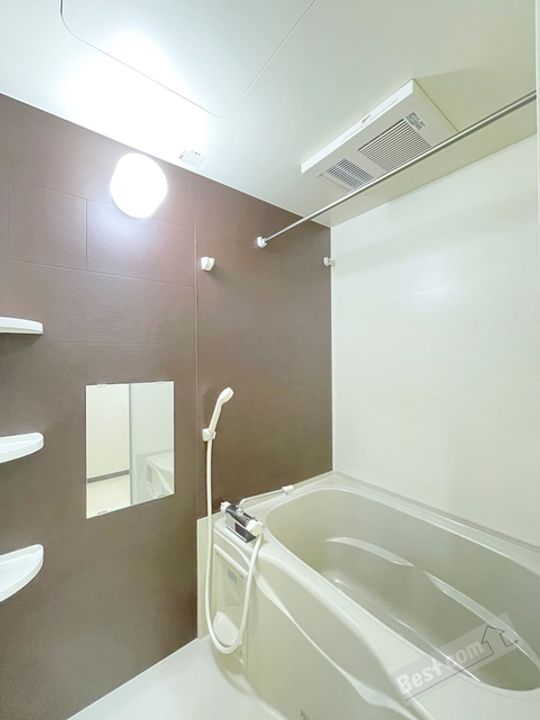 フジパレス イーレの風呂