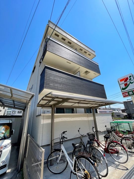 CASTORY信和の外観