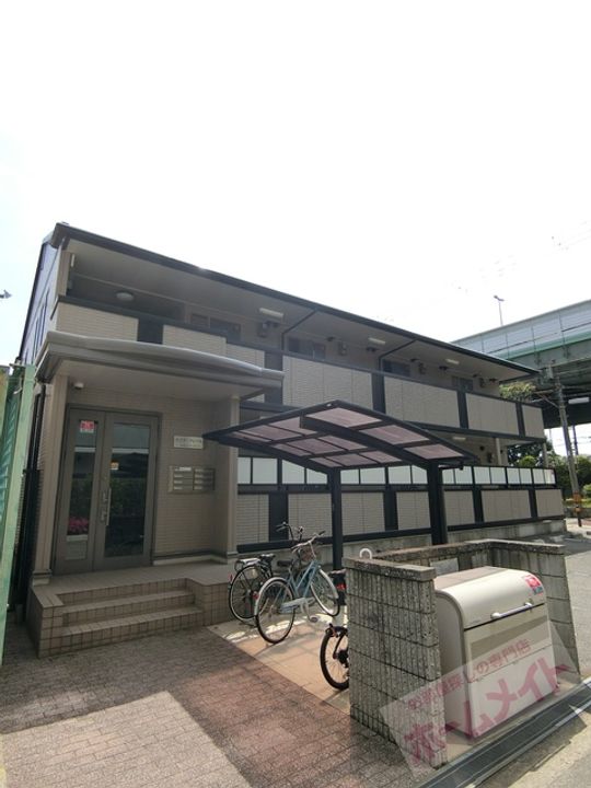 テイク・フィールドの外観