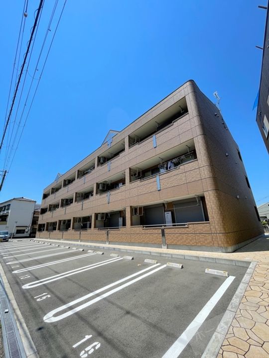 エバーリンクの外観