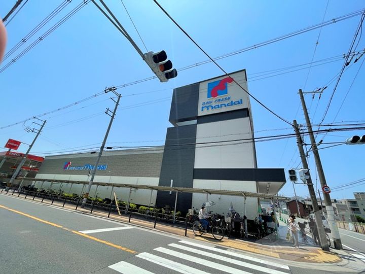 エバーリンクの周辺