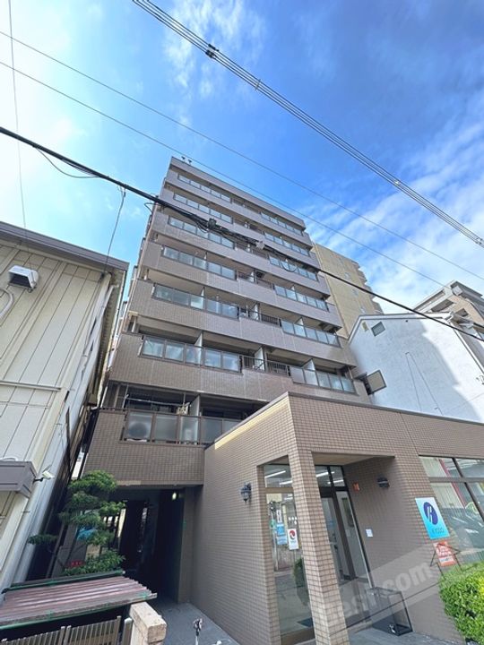 パレユニオン鶴ヶ丘の外観