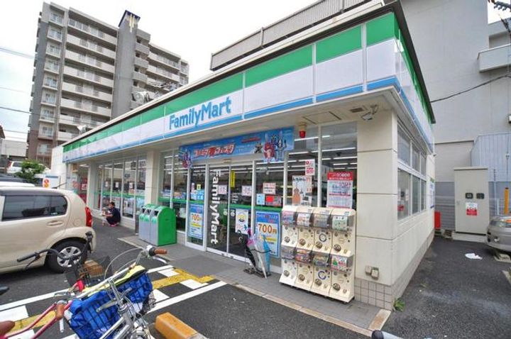 ラパンの周辺