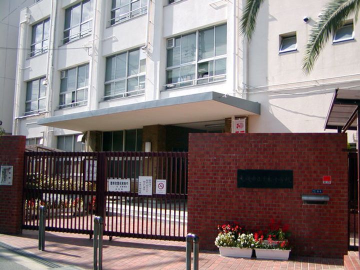 COZY岸里の周辺