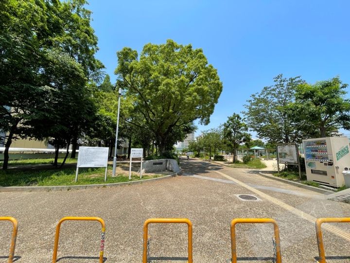 Clashist墨江の周辺