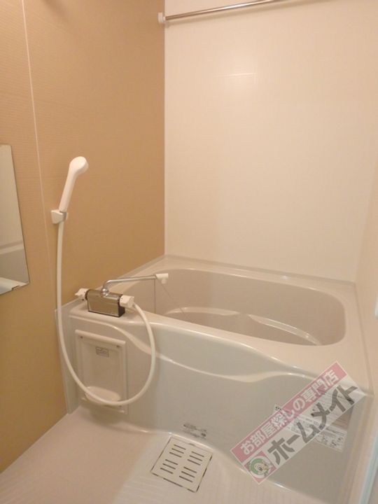 フジパレス アベリアの風呂