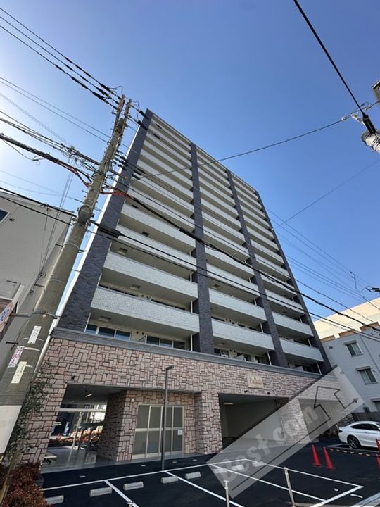 プレジオ帝塚山の外観