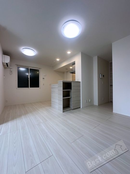 トリシア北巽の内装