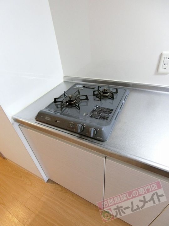 クローバー・ソレイユ南田辺206のキッチン