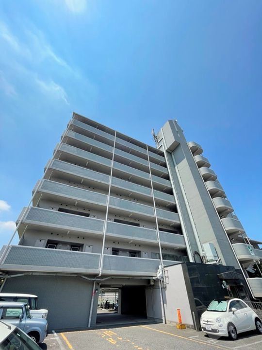 エフォール・ナガイの外観