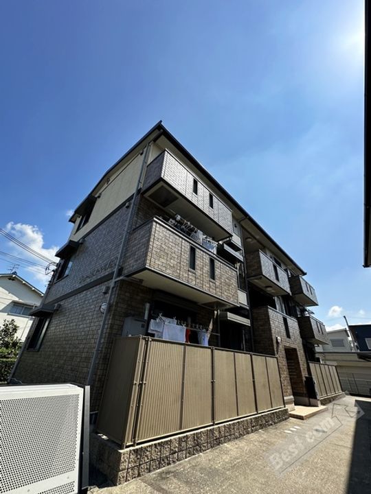 グリーンコート初芝 Dの外観