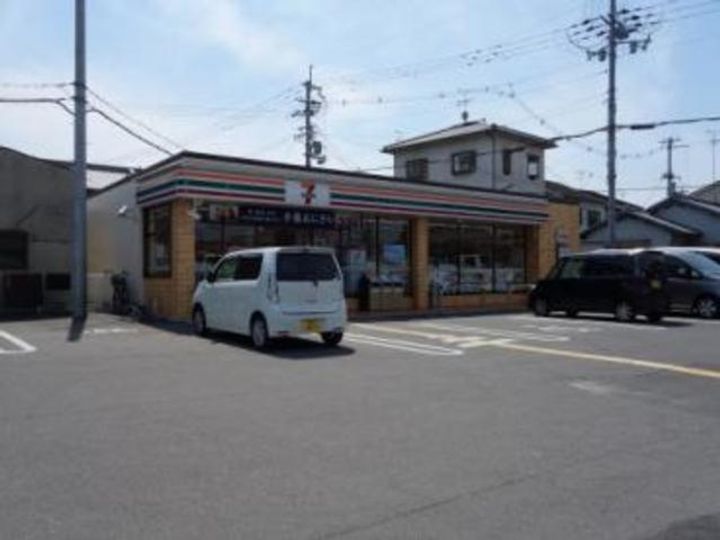 シエル金剛の周辺