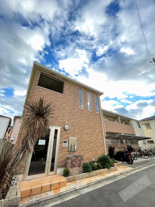 サンフラット布忍の外観