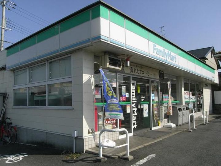 レオネクストロウェナの周辺