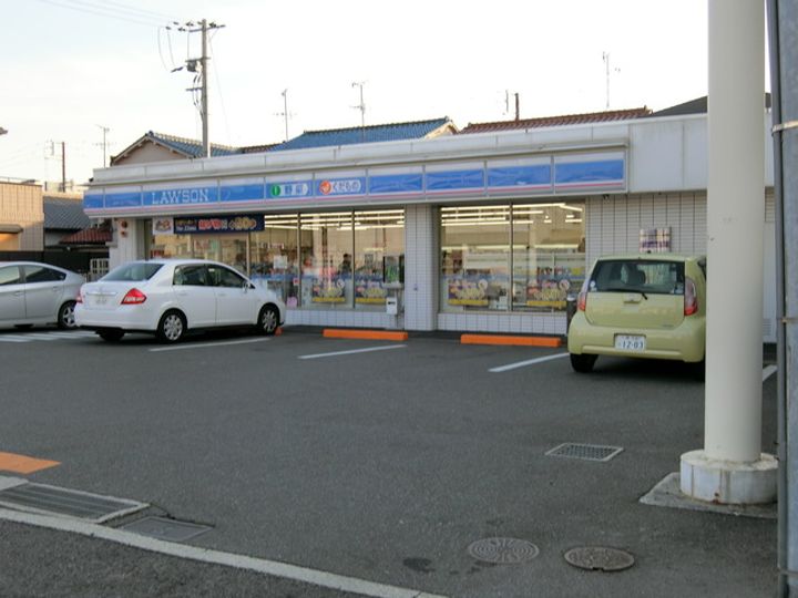 ルミエール船尾の周辺