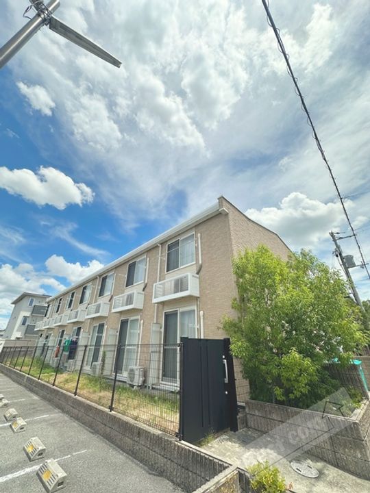 レオパレスリゲルの外観