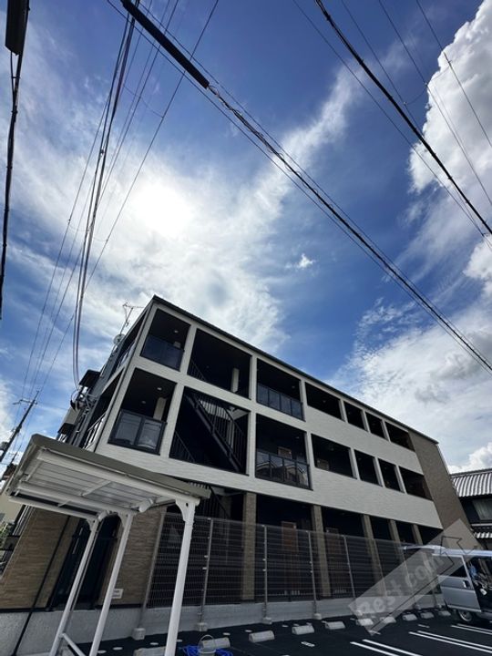 メゾンルミネ若松の外観