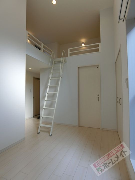 M@萩原天神の内装