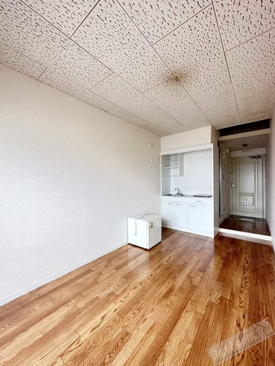 ビレッジ西野の内装