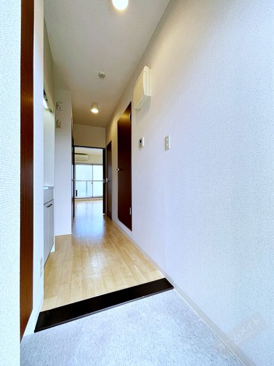 コート石津川の玄関