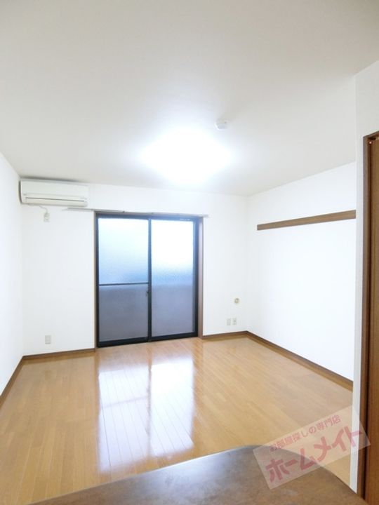 アンプルール光明池の内装