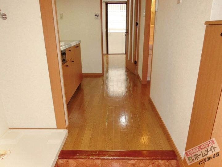 センチュリー707の玄関