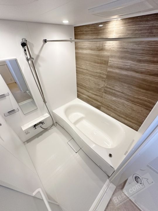 メゾンルミネ若松の風呂