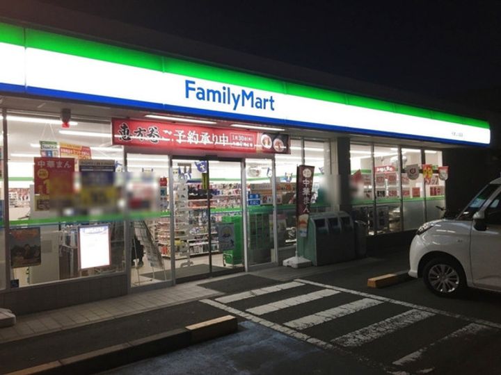 ウエストゲートの周辺
