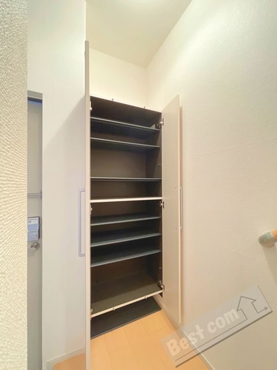 モデッサ クスミールのその他画像