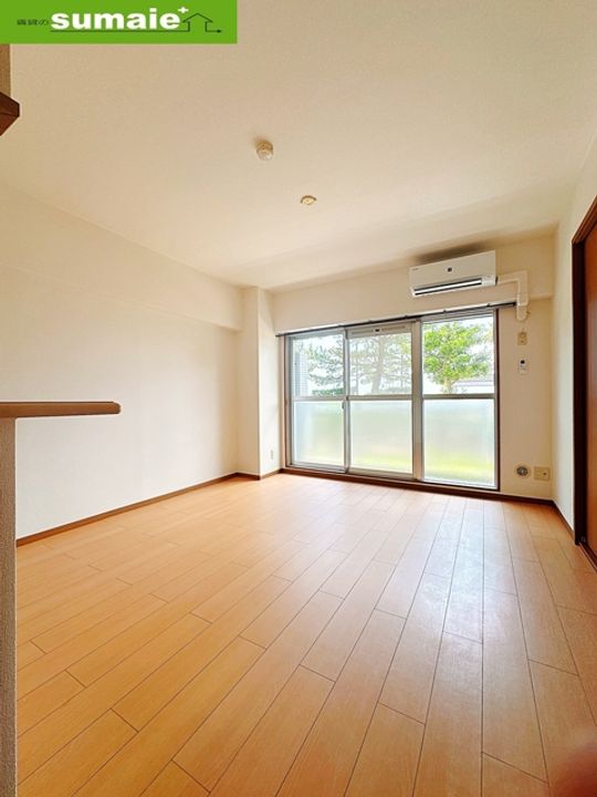 アズゥールのその他画像