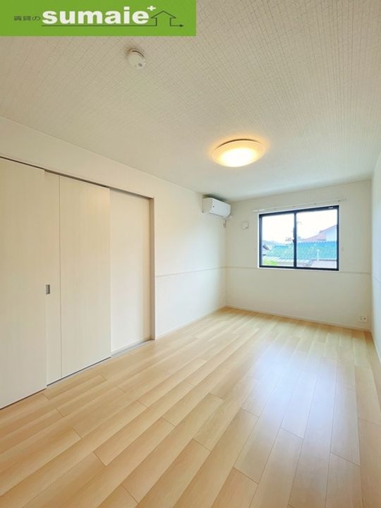 バンブーグロー岩出の内装