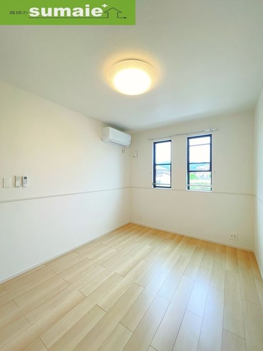 バンブーグロー岩出の内装