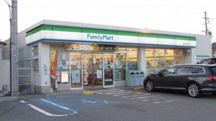 シャーメゾンNANRYUの周辺