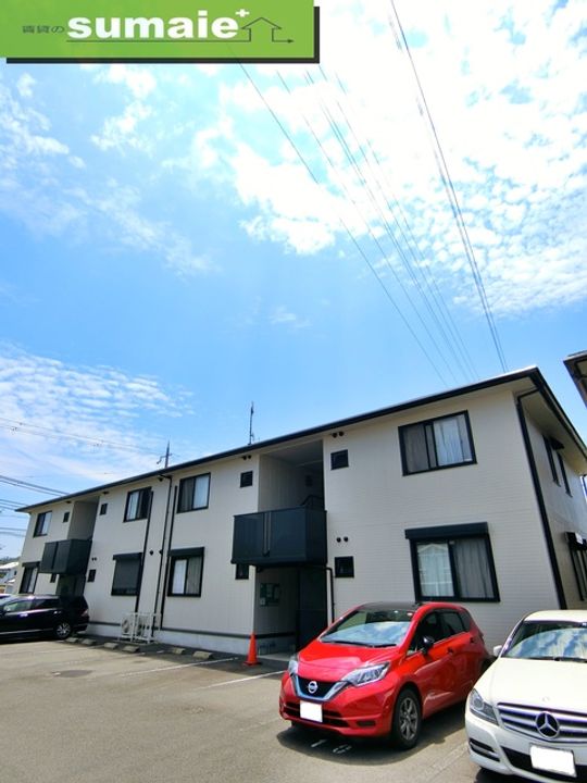 グラン・コンフォールC棟の外観