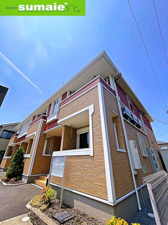 シャイニング ルーチェの外観