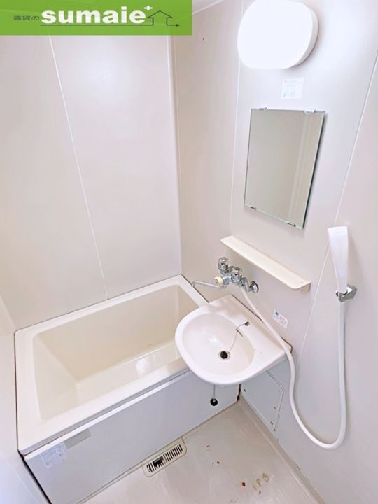 タウニィ塩屋Bの風呂