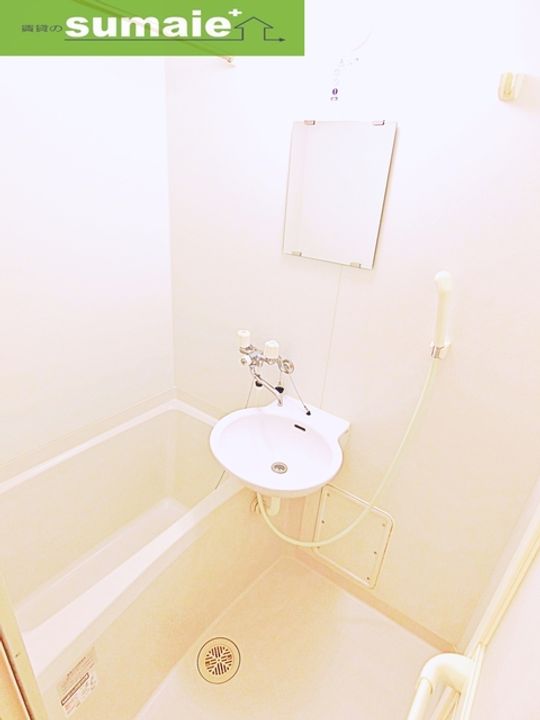 レオパレスセントラル島崎の風呂