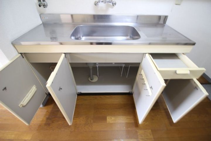 めぞんリベルテⅠ302のキッチン