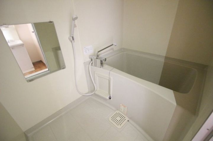 ソレイユキノミA201の風呂