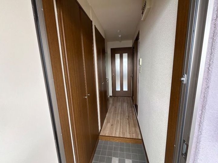 クオリティーⅡ203の玄関