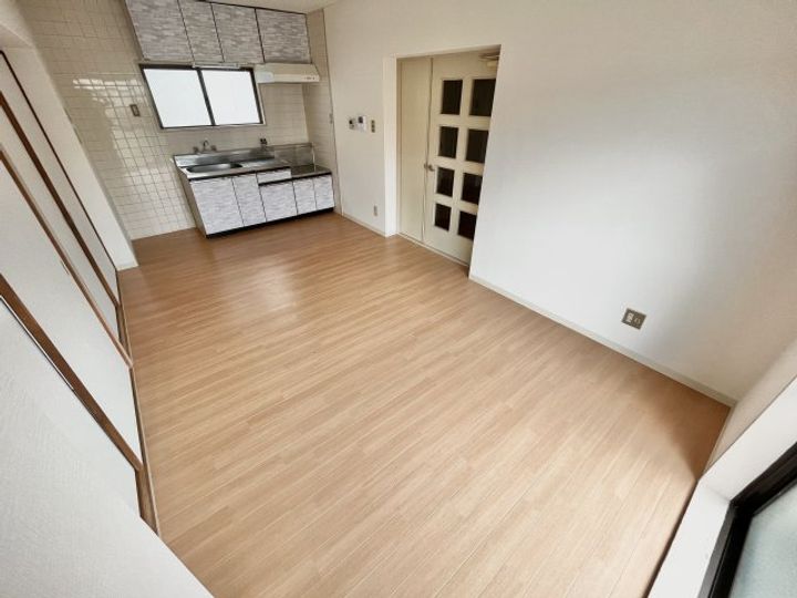 ラインプラザ本郷の居間