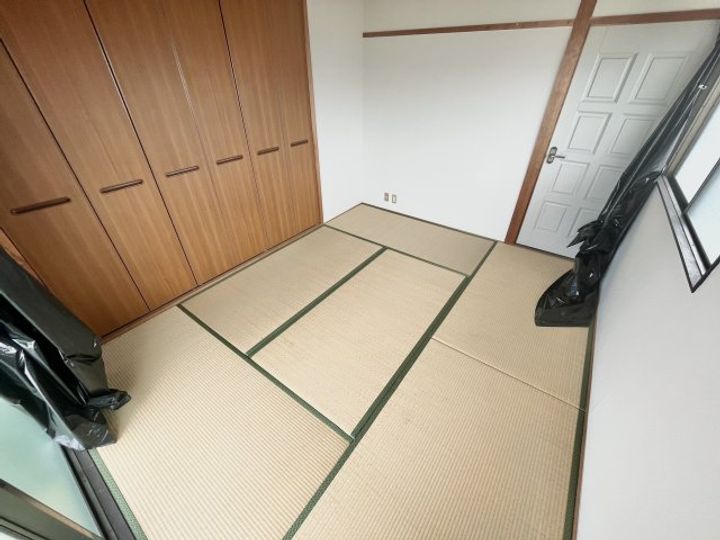 福田ポリスの内装