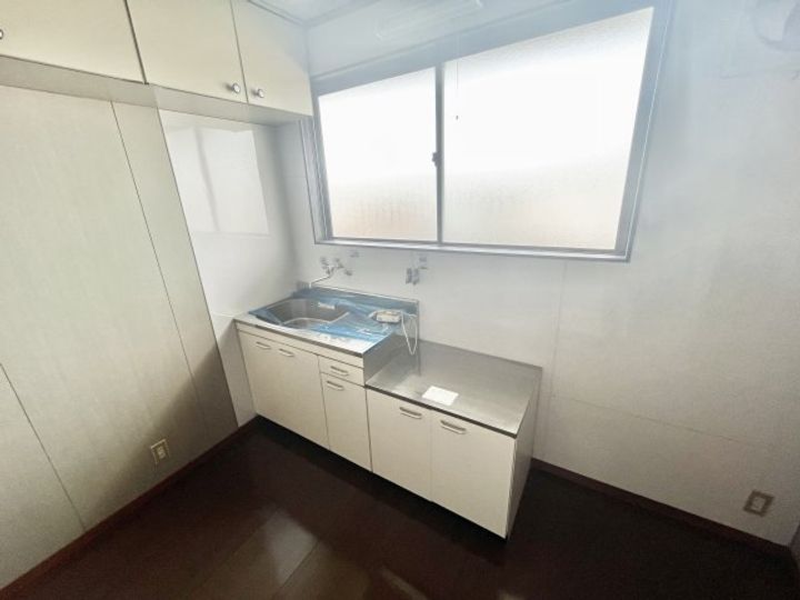 福田ポリスのキッチン